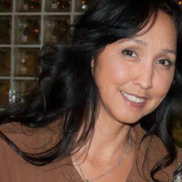 Meet your Posher, Bobbie - Picture 1 of 1